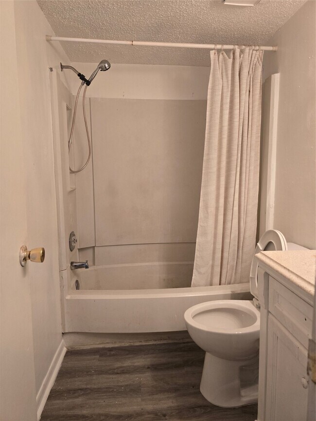 Building Photo - 6347 Cattails Ln