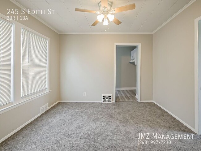 Building Photo - 245 S Edith St