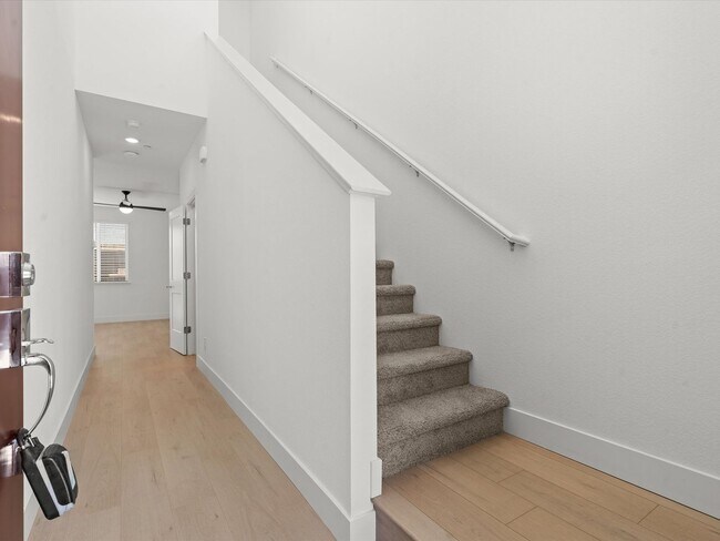 Building Photo - Desirable South Reno neighborhood of the Courtyards at Arrowcreek.