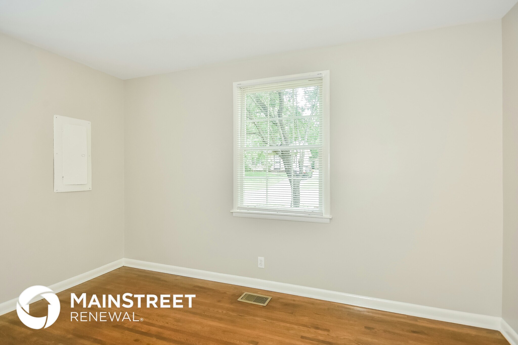 Building Photo - 1404 Crockett Ct