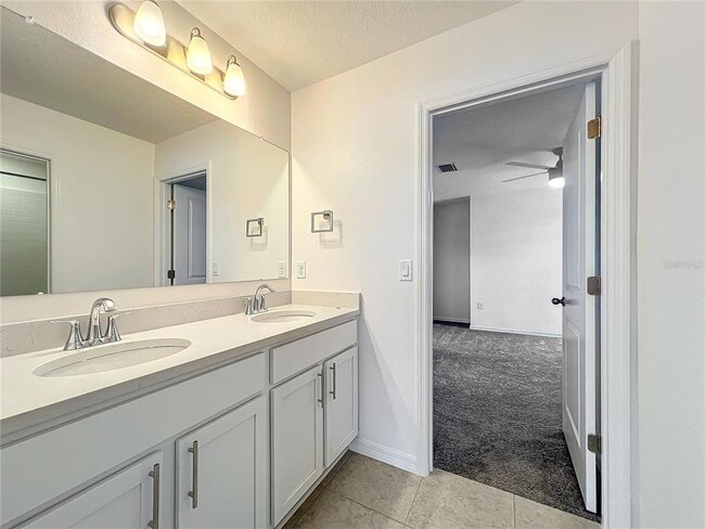 Building Photo - 3886 ACADEMIA Ave