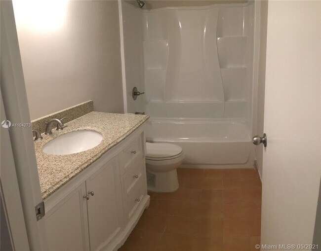 Building Photo - 7121 Miami Lakes Dr