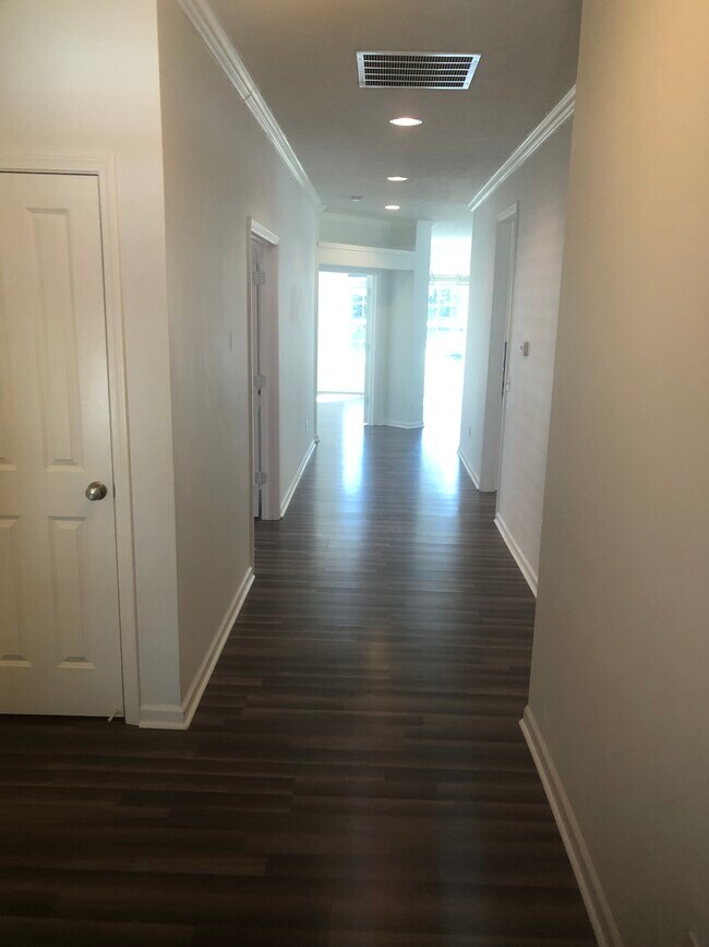 Building Photo - 3553 Cardinal Way