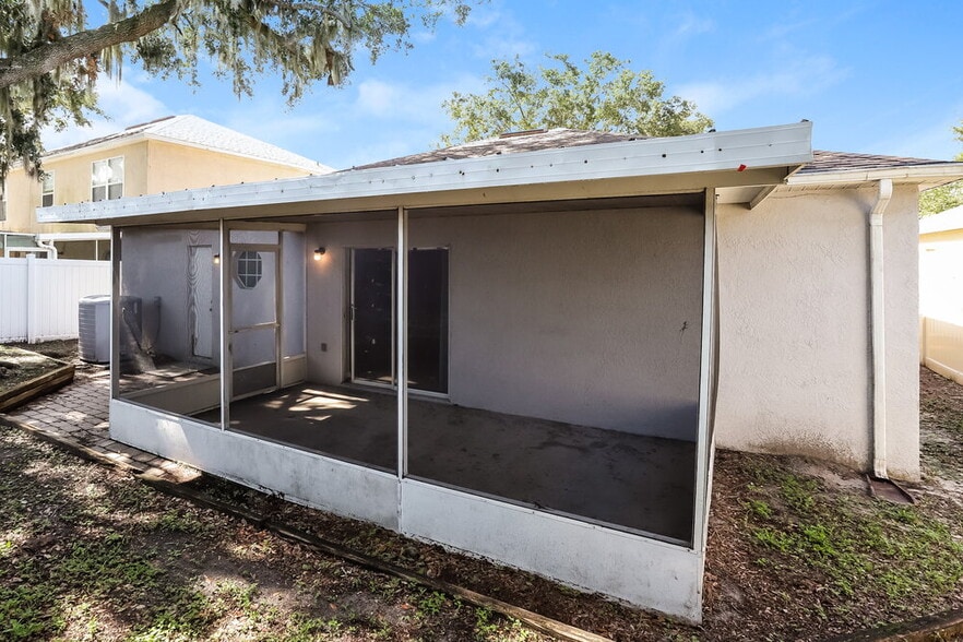 Building Photo - 1106 Soaring Osprey Way