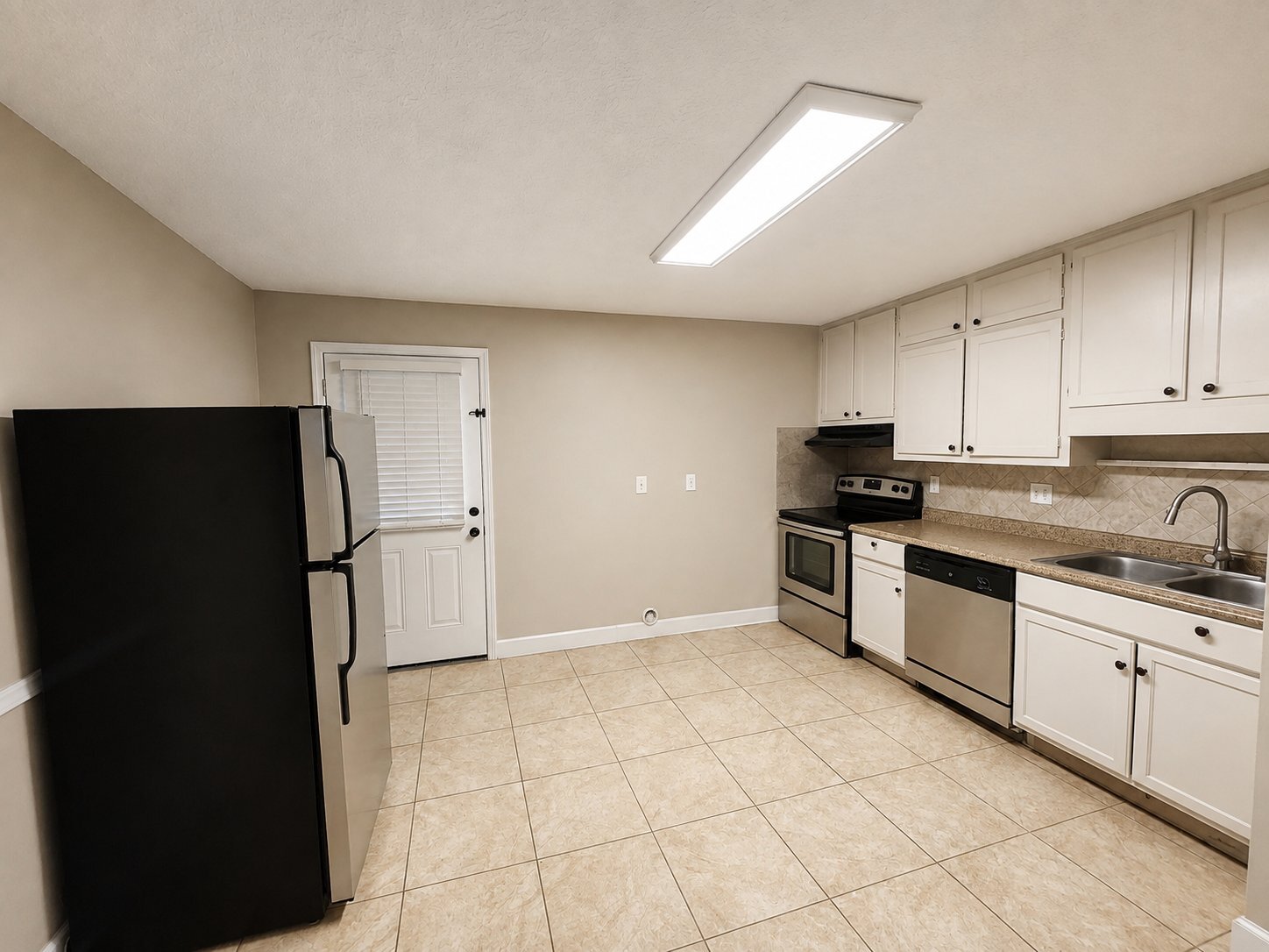 Building Photo - 373 Stone Mountain St
