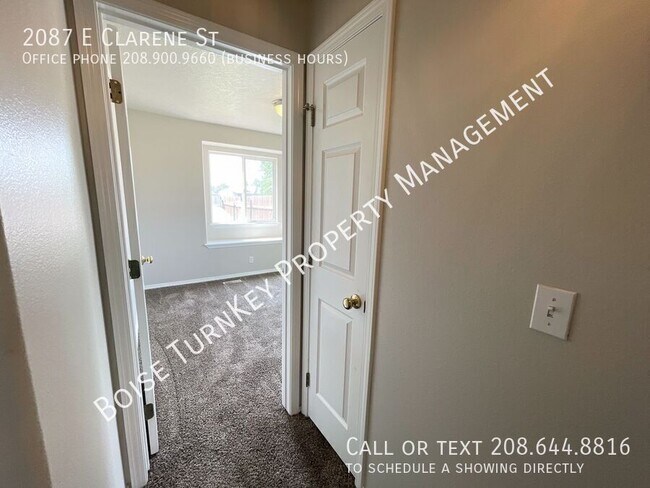 Building Photo - 2087 E Clarene St