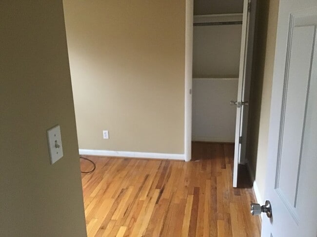 Building Photo - COMING SOON! - Newly Renovated 3Bd, 2Bth i...