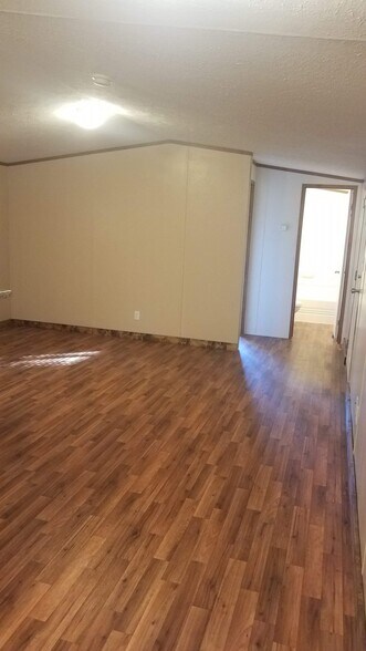 Living Room - 3108 Medina Hwy