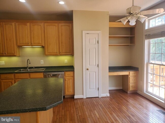Building Photo - 6430 Katherine Ann Ln