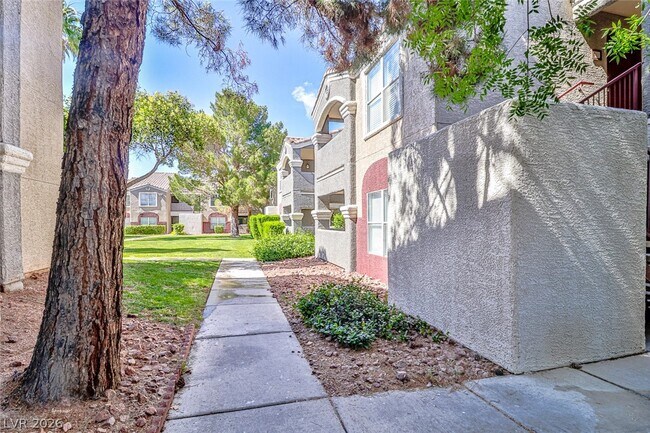 Building Photo - 5055 W Hacienda Ave