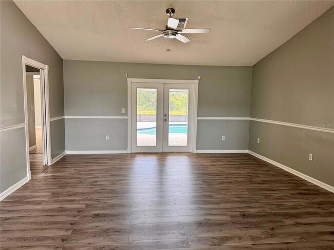 Building Photo - 4125 E Vista Ct