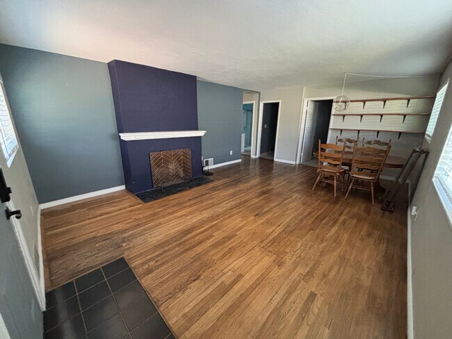 Building Photo - 1213 W Highland St