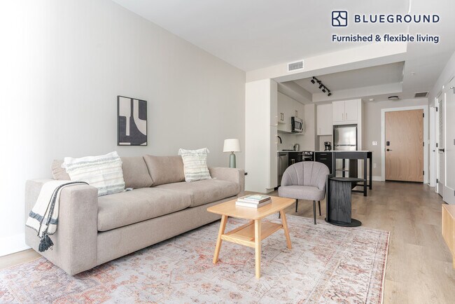 Building Photo - 4924 St Elmo Ave