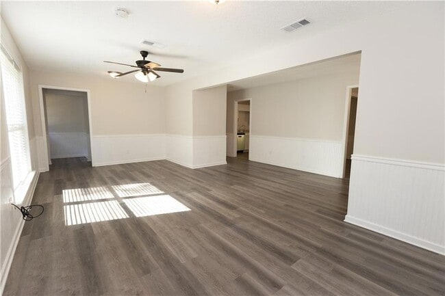 Building Photo - 61689 LA-434