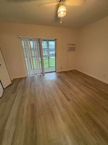 Building Photo - 151 Canterbury E