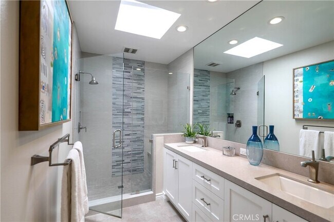 Building Photo - 406 Carlotta