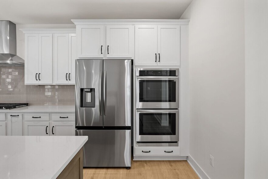 Building Photo - 104 Alabaster Ln