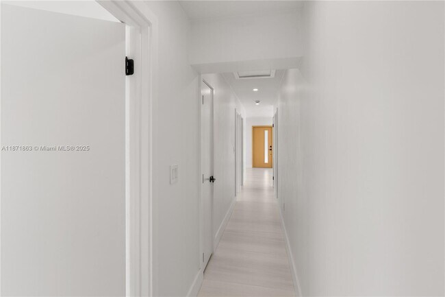 Building Photo - 6010 SW 108th Pl