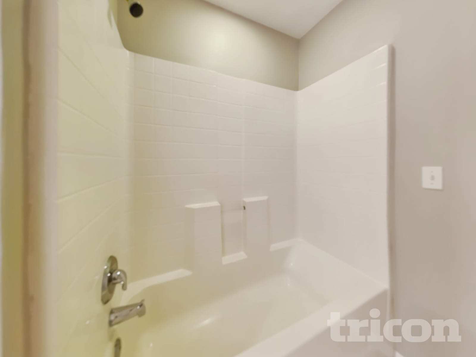 Building Photo - 1054 Valentine St