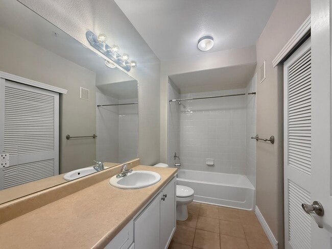 Building Photo - $0 DEPOSIT OPTION. UPDATED 2 BEDROOM CONDO...