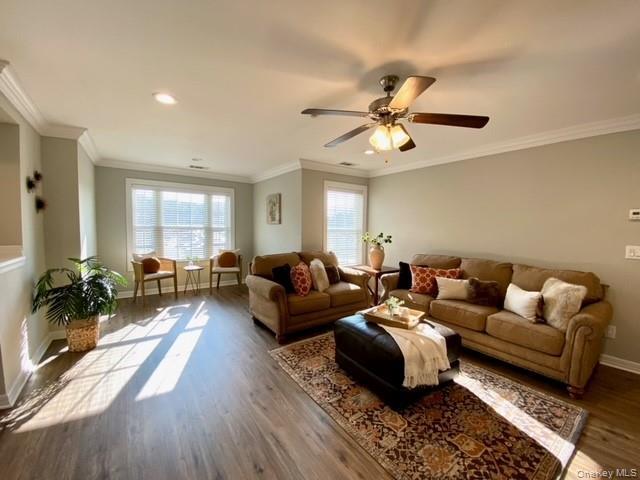 Building Photo - 2304 Vista View Dr