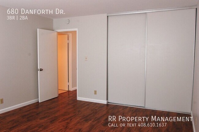 Building Photo - Well Maintained Sunnyvale Duplex!