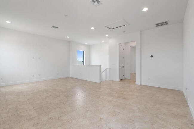 Building Photo - 9019 SW Terzi Wy