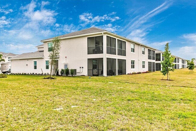 Building Photo - 12685 Radiance Ct