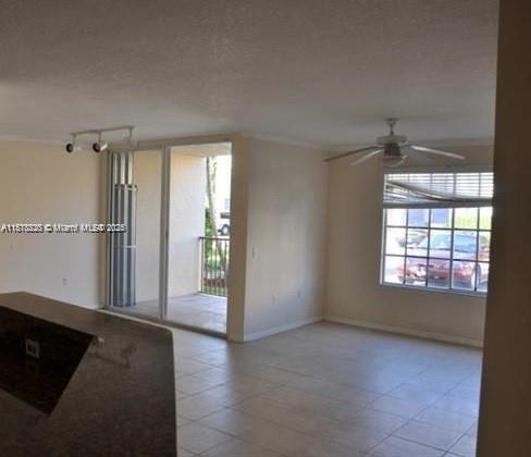 Building Photo - 207 Villa Cir