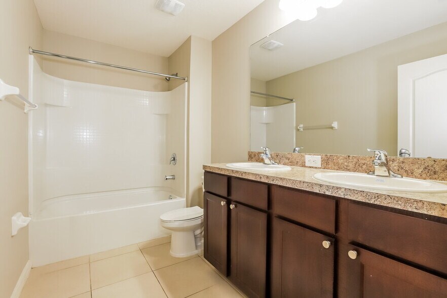 Building Photo - 4011 Bramblewood Loop