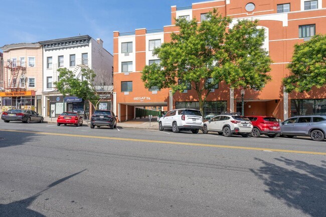 Building Photo - 123 Mamaroneck Ave