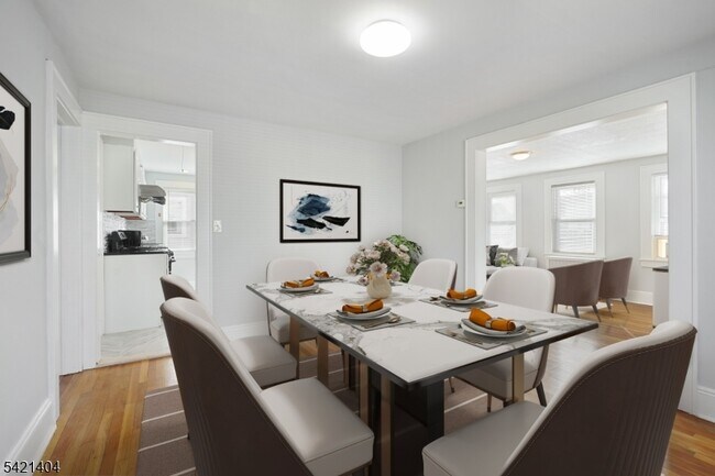 Building Photo - 23 Meeker Pl