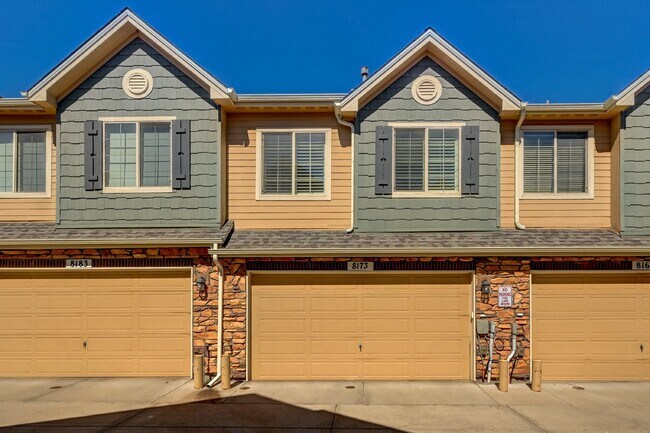 Building Photo - $2,750 - 2 Bed, 2.5 Bath Condo in Centenni...