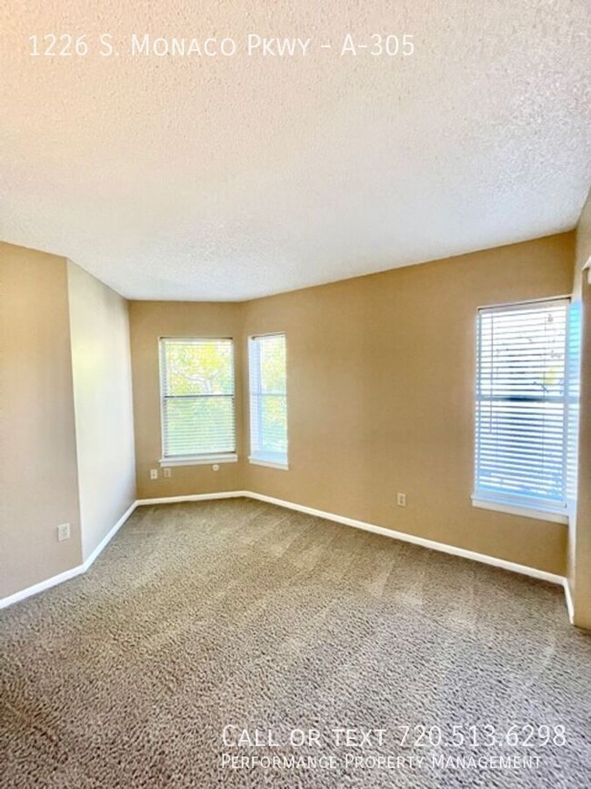 Building Photo - Spacious 2-Bedroom Condo with Pool Access ...