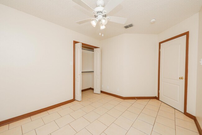 Building Photo - 407 Cinnamon Teal Loop