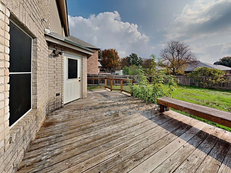 Building Photo - 18542 Brigantine Creek