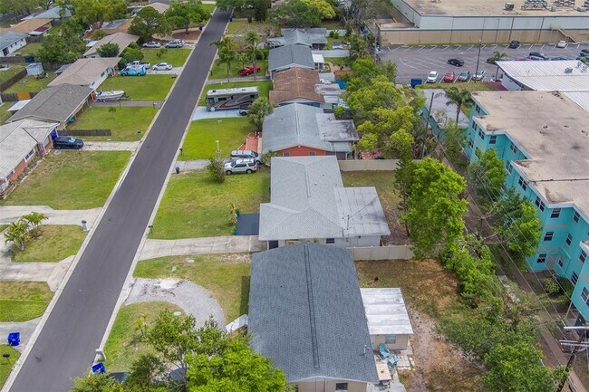 Building Photo - 11424 79th Ave