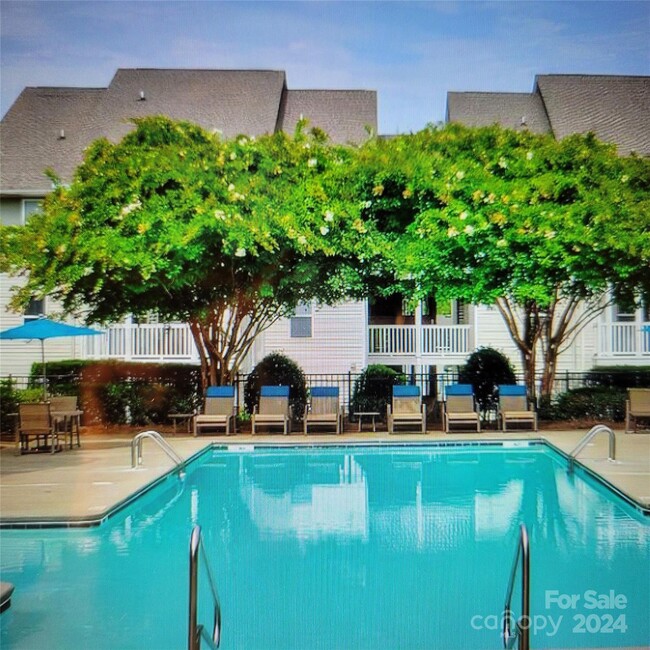 Additional Pool View - 962 Plaza Walk Dr