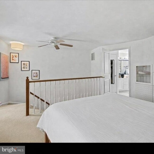 Building Photo - 1704 Quietree Dr