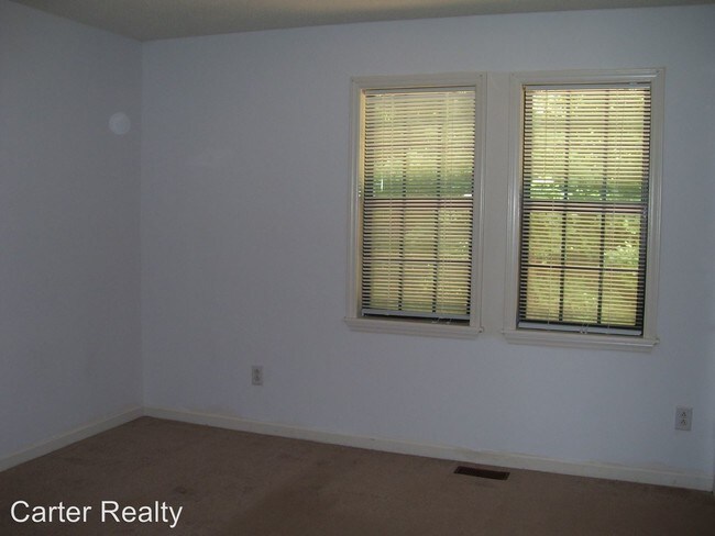 Building Photo - 619 Carolina Ave