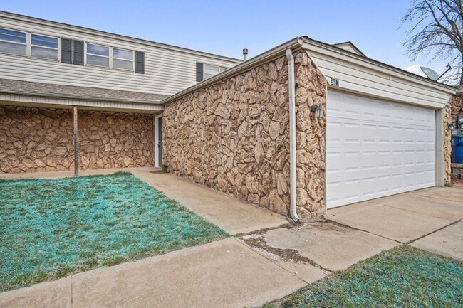 Building Photo - 3617 Wynn Cir