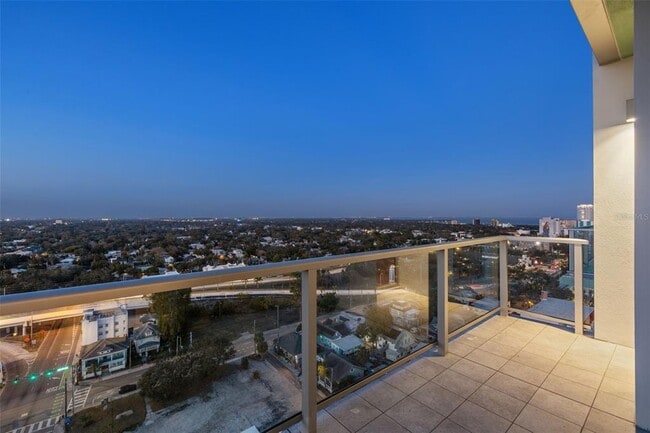 Building Photo - 777 3rd Ave N