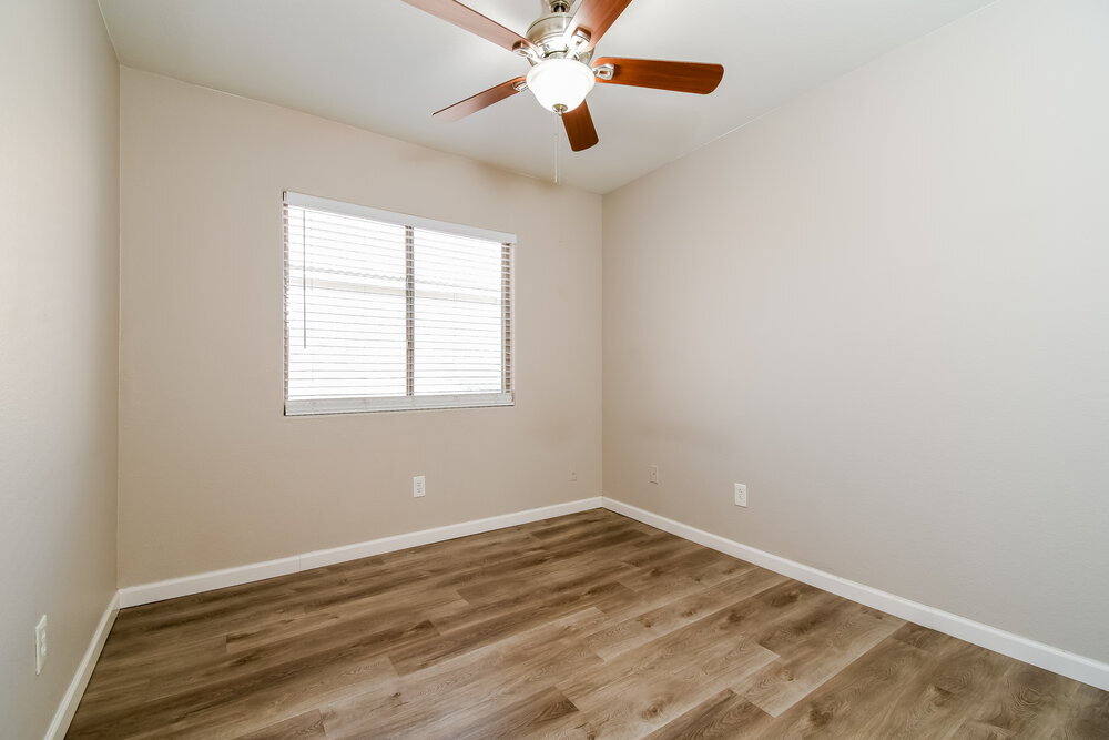 Building Photo - 438 N Opal