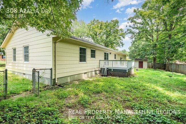 Building Photo - 308 Azalia Dr
