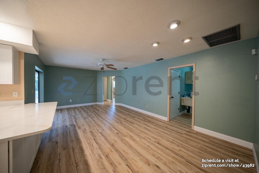 Building Photo - 1774 Whiskey Creek Dr