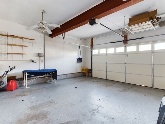 Building Photo - 2824 Hampton Woods Dr