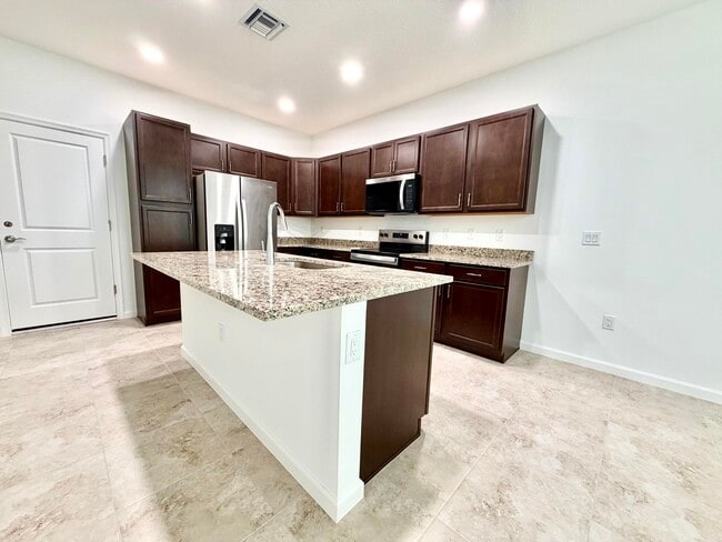 Building Photo - 4093 S Longwood Lk Sq