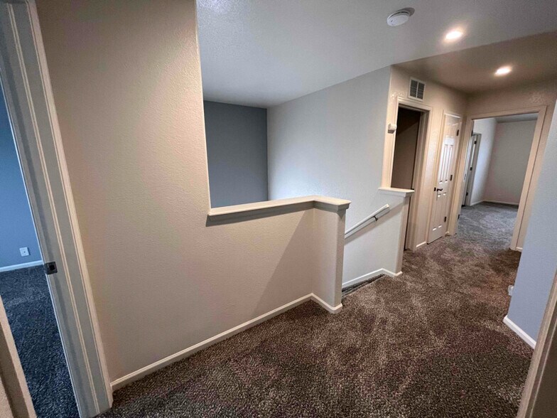 Building Photo - 1888 Reilly Grove