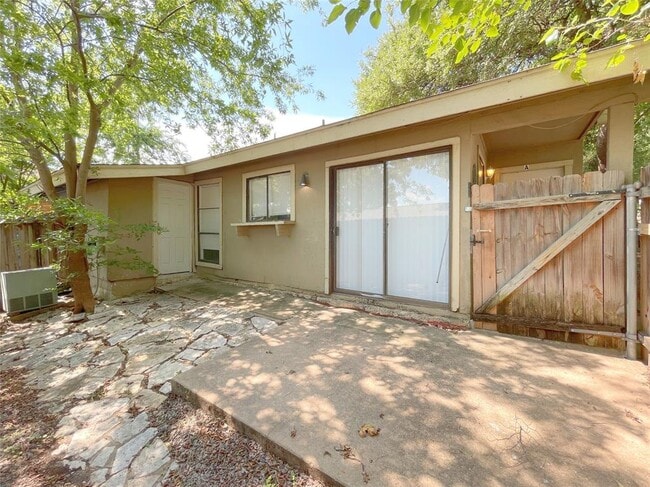 Building Photo - 2809 Parker Ln