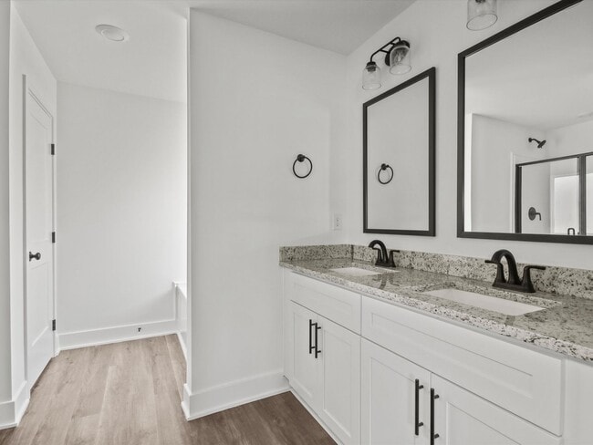 Building Photo - New & Move-In Ready!
